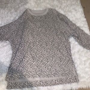 American Eagle cheetah crew